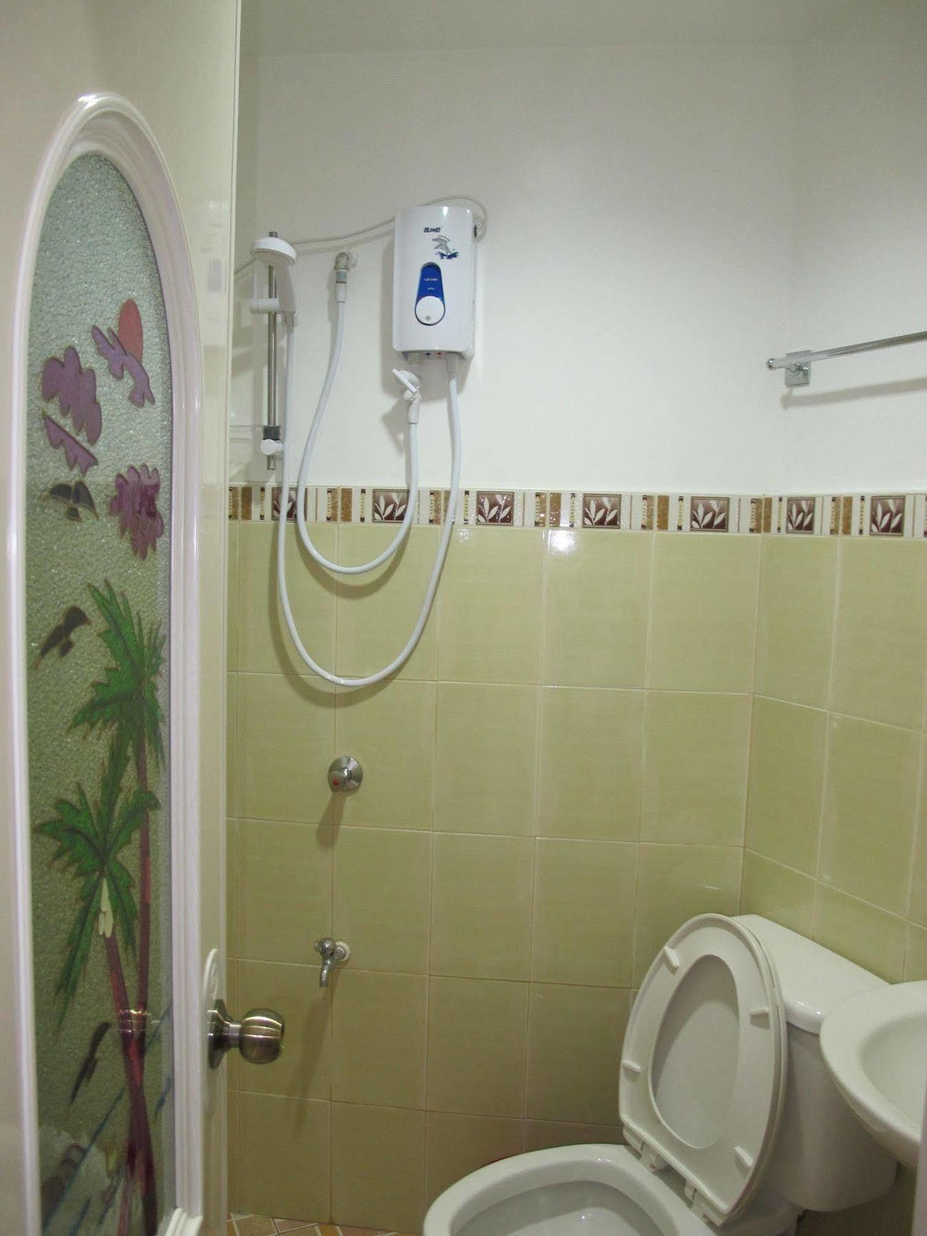 Cool Stay Inn Balabag  外观 照片